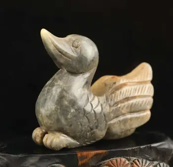 Подвеска-статуэтка лебедя из старинного натурального нефрита ручной работы